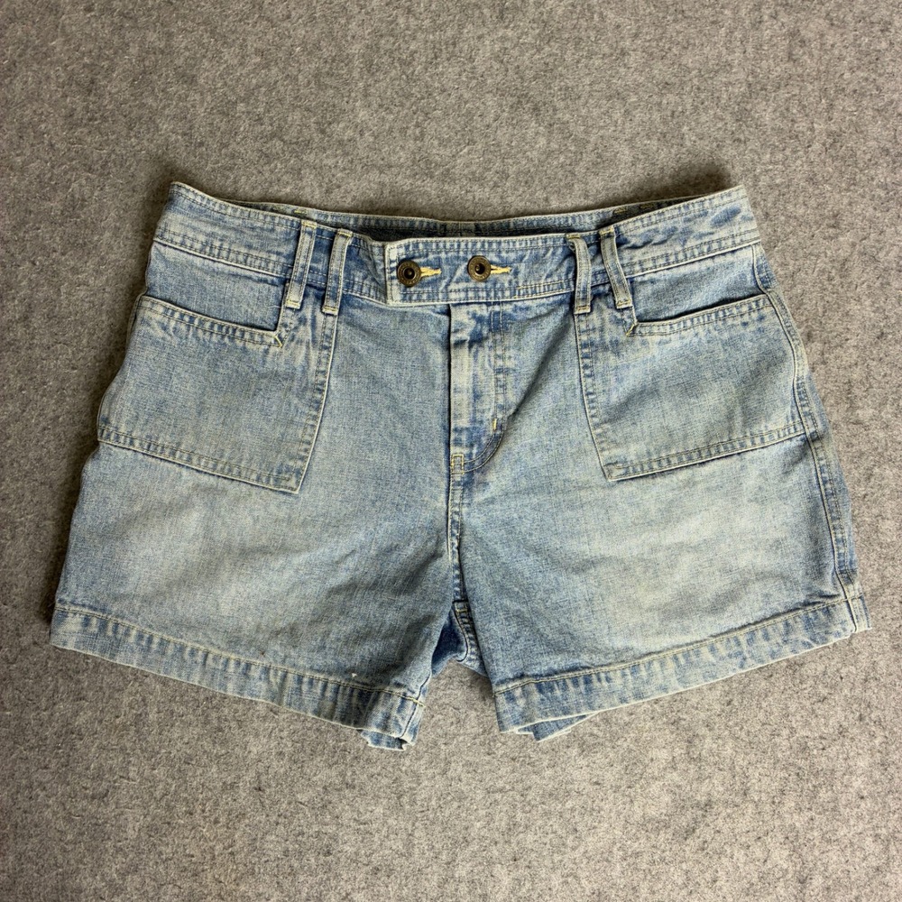 Bass Womens Size 8 32x4 Light Wash Denim Utility Shorts Double Button Front